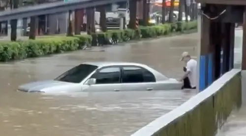 基隆淹水畫面曝！她問為何南部都清澈的　在地嚇：蟑螂老鼠都出來
