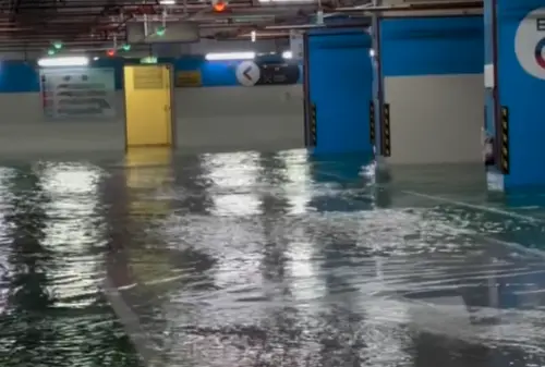 南港車站B3停車場大淹水！「變水樂園」噴水溝味　民眾狂嘔：好臭