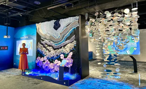 ▲南山人壽沙崙文創園區的海洋共學方舟展覽，將守護海洋深耕至教育。（圖／記者顏真真攝）