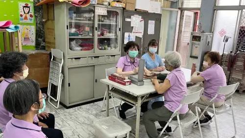 科技助攻銀髮照護　湖內數位機會中心導入「雲端健康量表」