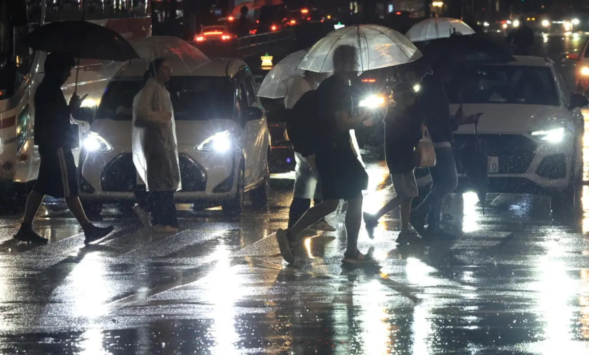 東京伊豆諸島遭暴雨狂襲！新島村發布5級土砂災害特別警報