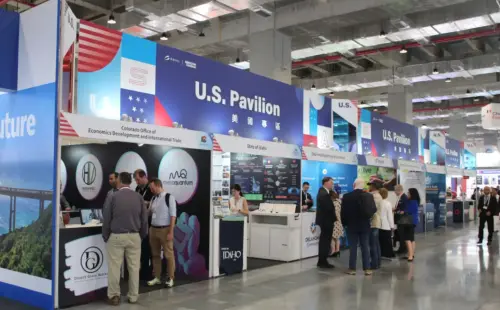 Participants visit the US Pavilion at SEMICON Taiwan. (TCN)