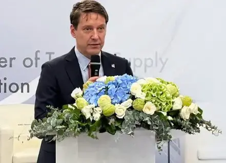 AIT acting deputy director Eric Frater discusses semiconductors and AI. (Facebook, AIT)