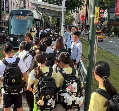 ▲C28高雄高工站及C29樹德家商站16時至18時進站運量，較去年同期成長9.1％。（圖／高市府捷運局提供）