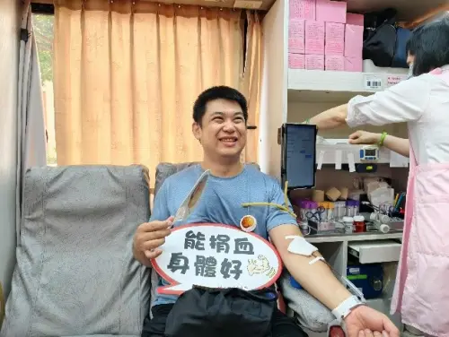 ▲「新口味食品行」第二代老闆王裕誠每年定期舉辦捐血公益活動。（圖／新口味提供）