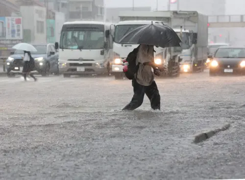 影／洪水猛到「汽車被沖走」！名古屋一夜淹慘　豪雨下一波逼大阪