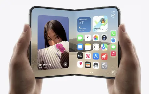 ▲蘋果首款摺疊機iPhone Duo，起跳價售7萬4900元，2TB頂規要突破11萬元。（圖／翻攝Apple官網）