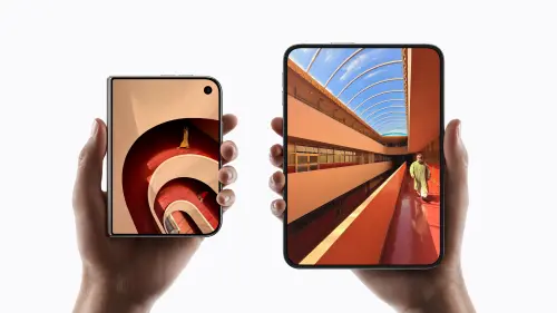 ▲iPhone Duo具備7.6吋內螢幕,闔上大小則與護照相似,配備5.4吋外螢幕。(圖/Apple提供) ▲iPhone Duo具備7.6吋內螢幕,闔上大小則與護照相似,配備5.4吋外螢幕。(圖/Apple提供)