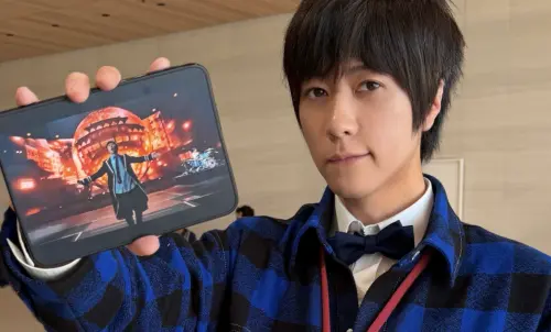 阿信也愛iPhone Duo！蘋果發布會坐前排搖滾區　還亂入甲亢哥直播