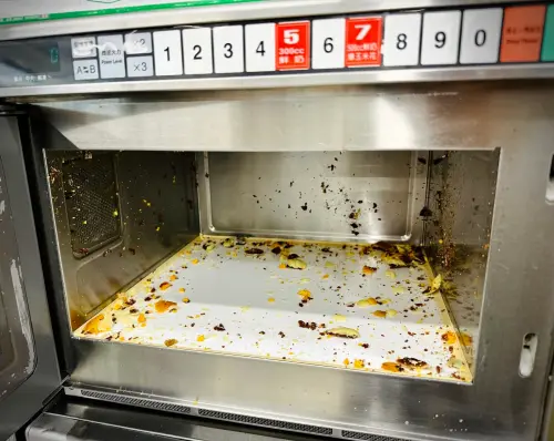 蛋黃酥放微波爐「整顆秒爆炸」！消防局揭正確加熱法：先做1動作