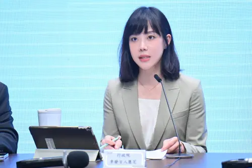 卓榮泰9月起無薪又加班　行政院：立院凍結薪資違法違憲