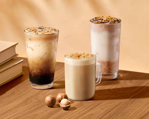 ▲星巴克秋季新品夏威夷果燕麥系列開喝。（圖／星巴克starbucks.com.tw）