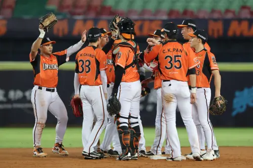 中職下半季龍頭恐易主？統一今拚「篡位」　還要靠兄弟幫忙推一把