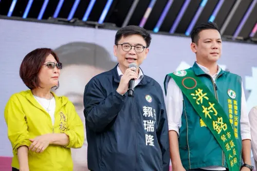 ▲高雄市長候選人賴瑞隆表示，洪村銘是自己的老兄弟，過去兩人在市府認識一起打拚十多年，只要當選議員就能立即上工。（圖／高雄市議員候選人洪村銘提供）