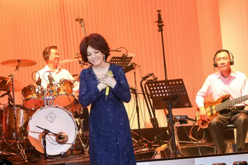 蔡琴台上突哽咽認唱不好　出道47年嘆：〈新不了情〉折磨我半輩子