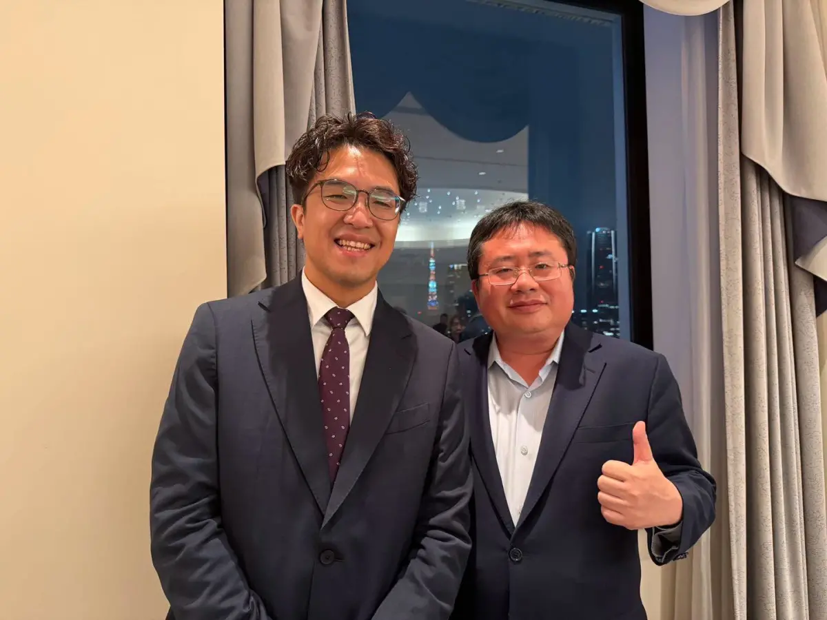 沈伯洋海外聲勢再起!他無情開酸蔣萬安政績:孩喝奶、爸吸菸
