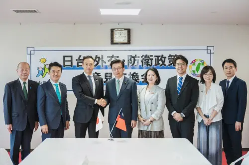 台日執政黨會談從30分變2小時　沈伯洋：深化經濟安保與文化合作