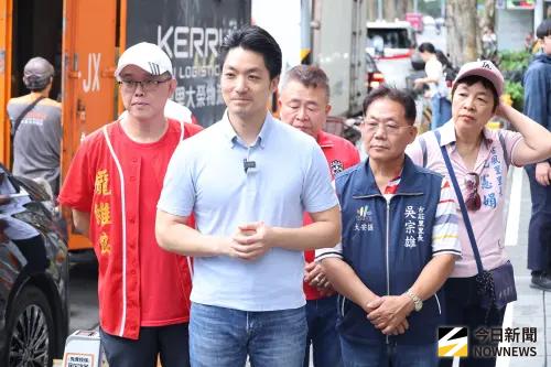 營養午餐水果只給3顆藍莓？教育局長辯「較大顆」　蔣萬安急滅火