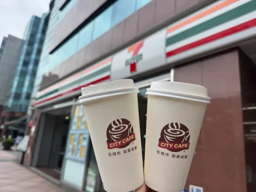 7-11咖啡買一送一！中秋節拿鐵買9送9「可寄杯」　全家咖啡買1送1