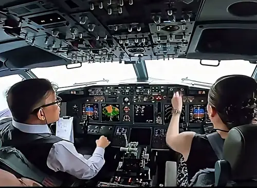 74歲泰王訪越南「自己開飛機去」！大雨中駕駛波音737畫面曝光