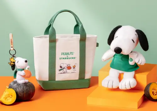 ▲大小史努比娃娃都超可愛。（圖／星巴克starbucks.com.tw）