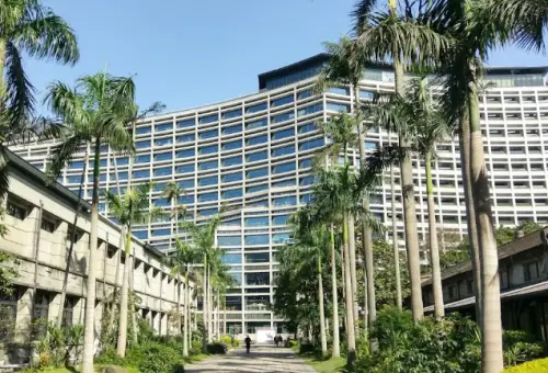 「幸福空間」負責人驚傳猝逝！陳屍松菸辦公室內　員工撞見急報警