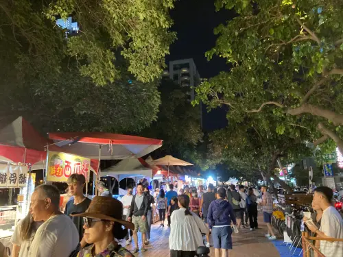 ▲康百視台中國際美食音樂節將於9月19、20日重返台中市民廣場，是假日聽音樂吃美食最好去處。（圖／康百視提供）