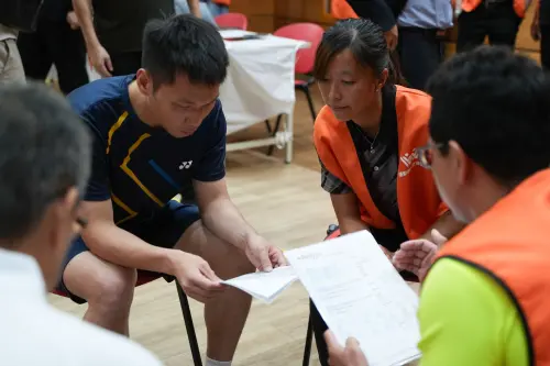 ▲「國民體適能推廣計畫」檢測分為一般及科技兩類，項目涵蓋BMI、三分鐘登階、仰臥捲腹、坐姿體前彎，以及BIA身體組成、肌力、心肺與柔軟度等。圖為運動部長李洋進行檢測。（圖／取自「i運動資訊平台」isports.sa.gov.tw/）