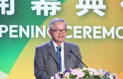 ▲吳誠文致詞表示，「台灣未來的競爭力也不能只仰賴我們的製造優勢」，更要整合晶片設計、系統架構設計、AI模型開發等。（圖／記者鍾泓良攝影）