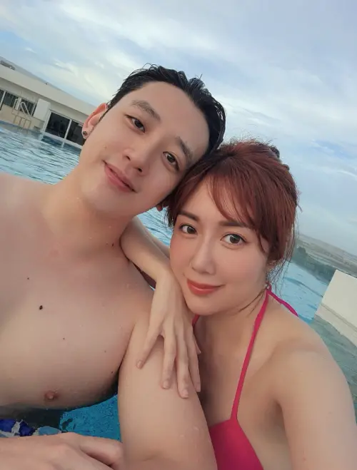 ▲友人爆料陳慕婚後幾乎都宅在家打遊戲，生活開銷多半依賴珍琳。（圖／珍琳IG@jeannine_chen）