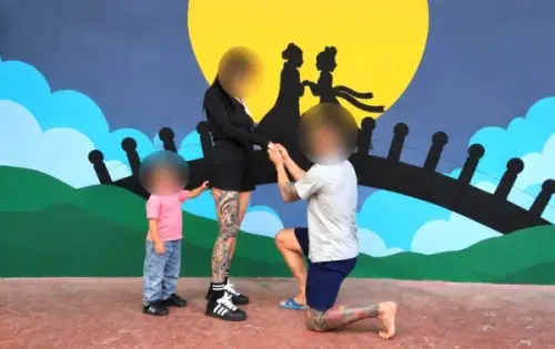 700人見證！桃園監獄中秋懇親　他單膝下跪求婚、一家溫馨畫面曝