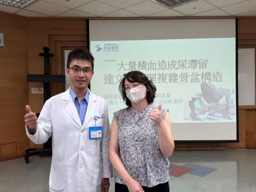 ▲婦人採用達文西手術，恢復良好，她表示術後沒有不良副作用，第五天就出院。（圖／林新提供）