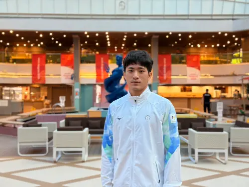 ▲第二次參加亞運的張煥宜，也是第一次參加開幕典禮就擔任掌旗官。（圖／中華奧會提供）