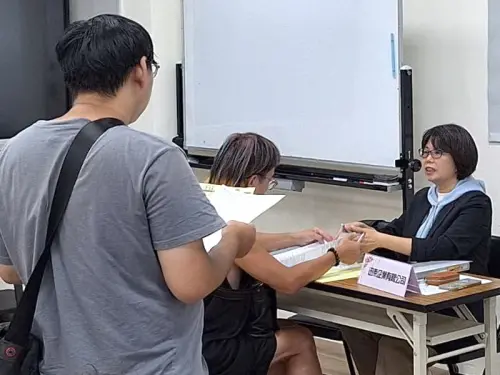 ▲產業園區管理局舉辦楠梓科技產業園區現場徵才活動，吸引具相關專業背景人才前往應徵，期加入園區產業行列，為就業能量注入新動力。。(圖／產業園區管理局提供)