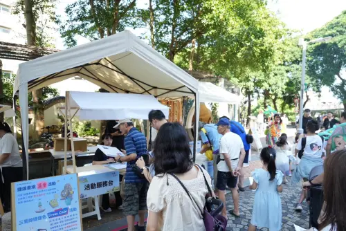▲三鶯線「捷運生活日」首站走進鶯歌，現場規劃藝術文創市集、捷運套色集章等活動。（圖／新北捷運局提供）