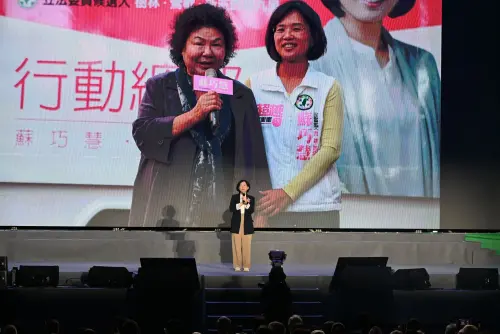 創黨音樂會回憶他！蘇巧慧自稱叛亂犯二代： 民主路上女性未缺席