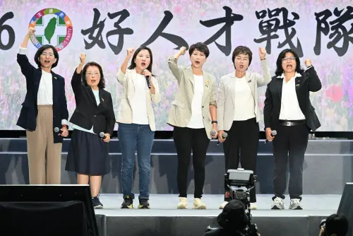 ▲民進黨創黨40週年紀念音樂會今晚登場，陳亭妃、王美惠等人一同高歌。（圖／記者林調遜攝，2026.09.19 ）