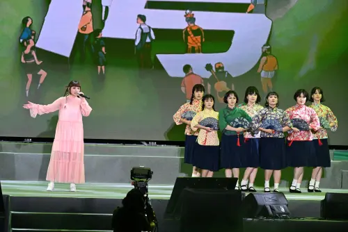 ▲民進黨創黨40週年紀念音樂會今晚登場，歌手PiA吳蓓雅高歌。（圖／記者林調遜攝，2026.09.19 ）