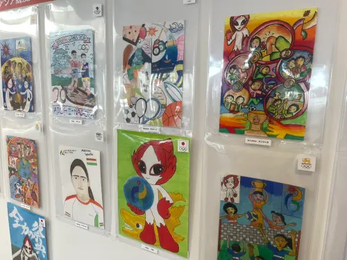 ▲各國小朋友紛紛展現創意，透過創意展現名古屋亞運的不同樣貌。（圖／記者林子翔攝）