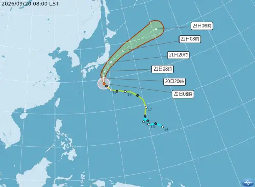 ▲杜鵑颱風開始北轉，明後兩天最靠近日本關東。（圖／中央氣象署cwa.gov.tw）