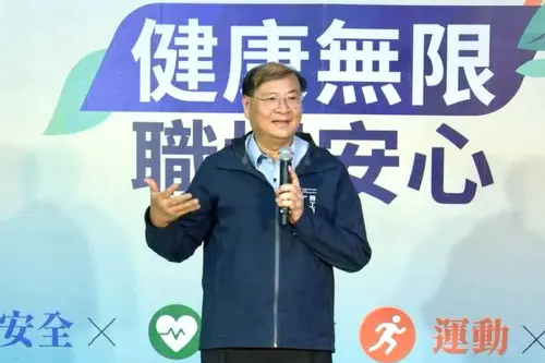 ▲高雄市政府勞工局局長江健興致詞。(圖／高雄市政府勞工局提供)