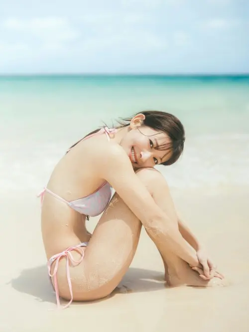 ▲日本美女主播離婚推寫真（圖／截自ig@rinayamamoto_ph）