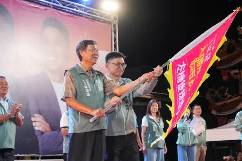▲ 民進黨高雄市長候選人賴瑞隆昨（20）日舉辦「左營楠梓後援會誓師暨楠梓區後援會成立大會」。（圖／翻攝畫面）