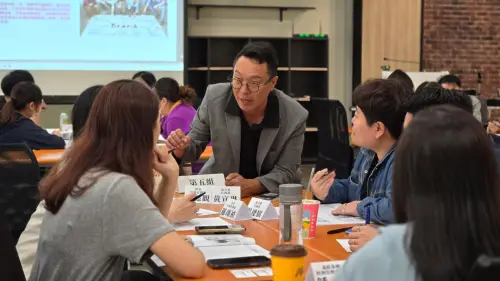▲義大集團邀請授課短影音拍攝製作。（圖／翻攝畫面）