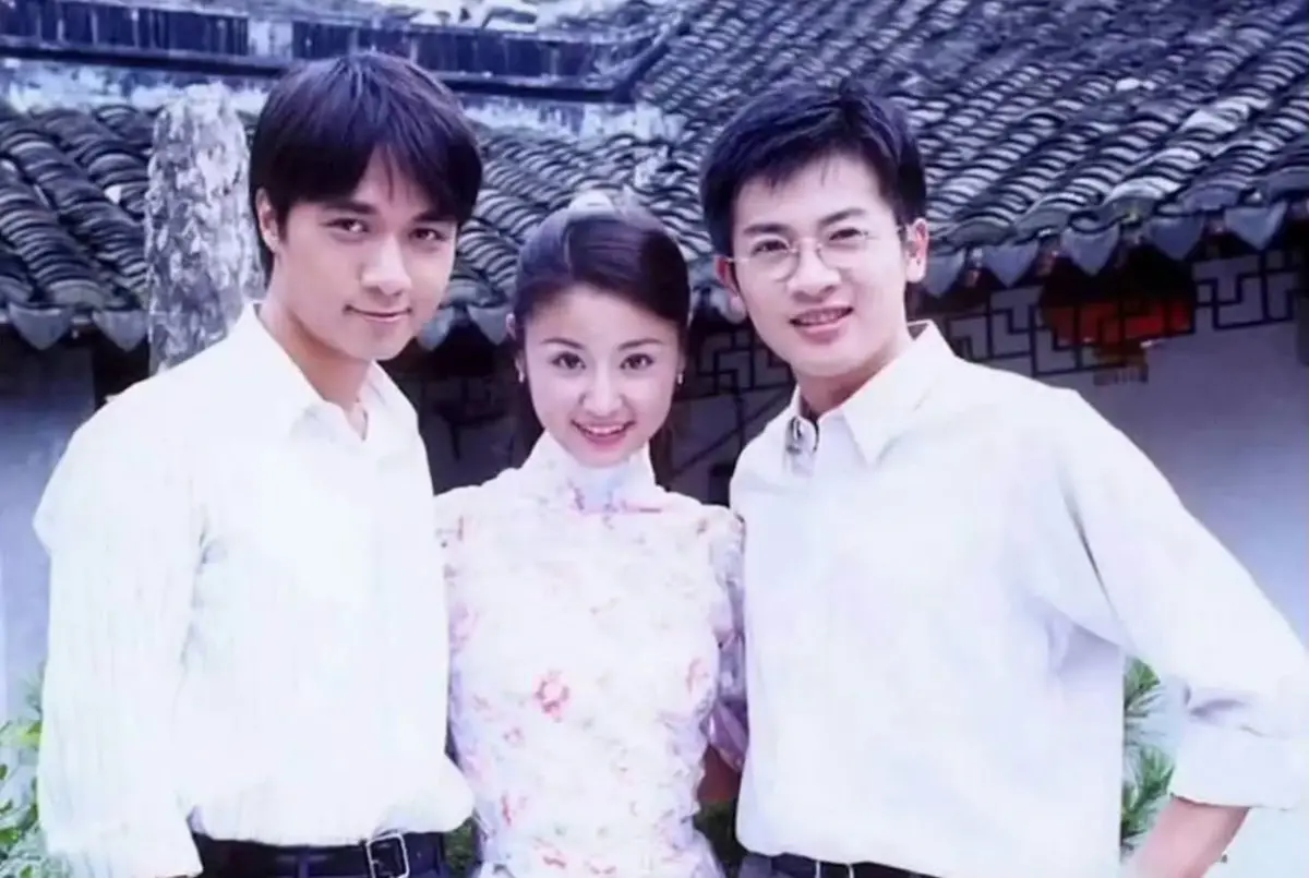《情深深》林心如、蘇有朋和古巨基同框！合照太扯　3人都沒變老