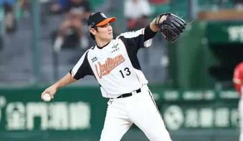 影／43歲陳鏞基退休前首度踏上中職投手丘！改寫史上第3年長紀錄