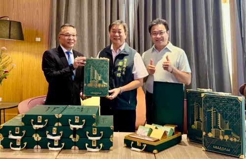 ▲ 這次活動也特別以「實質公益優先」為原則，避免讓受贈學生受到不必要的曝光或標籤，期盼將關懷真正送進家庭。（圖／南市府提供）