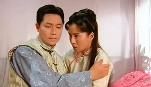 ▲《青青河邊草》岳翎年輕時超正！昔熱戀謝祖武　接戲立下三不原則（圖／翻攝自新浪娛樂）
