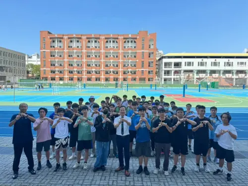 台中一中向學生下新戰帖　推百日不缺曠挑戰