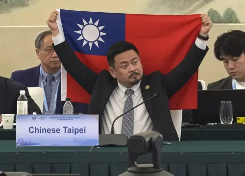 洪申翰APEC「舉國旗照」瘋傳竟是AI　梁文傑傻眼：弄假照片要幹嘛